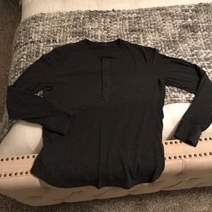 Kit and Ace Men’s Charcoal Henley